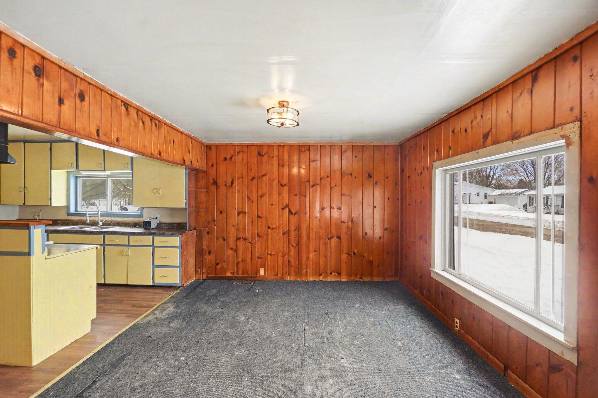 718 South Mill Street Reed City, MI 49677 - Photo 6 of 16 Dining Room