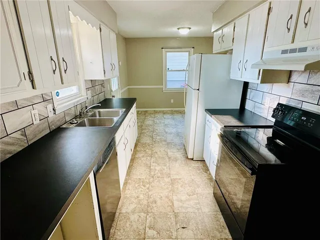 $199,000 | 129 Northeast 981 Road, Knob Noster, MO 65336