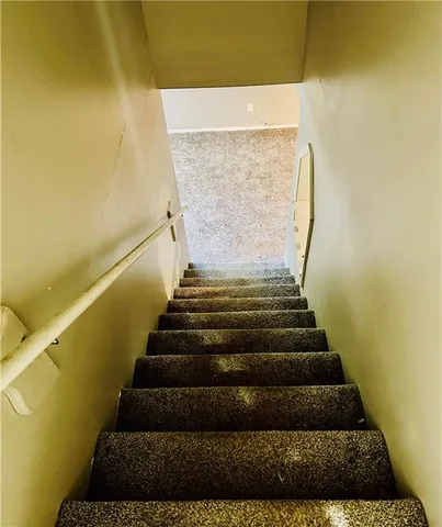 $199,000 | 129 Northeast 981 Road, Knob Noster, MO 65336