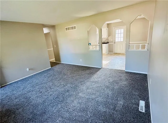 $199,000 | 129 Northeast 981 Road, Knob Noster, MO 65336