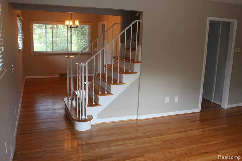 1006 Tottenham Road Birmingham, MI 48009 - Photo 19 of 50