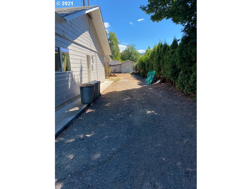 91029 Marcola Road Springfield, OR 97478 - Photo 13 of 23
