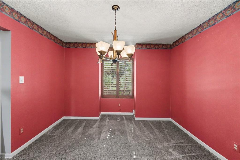 2313 Cypress Court High Point, NC 27265 - Photo 8 of 26 Dining room