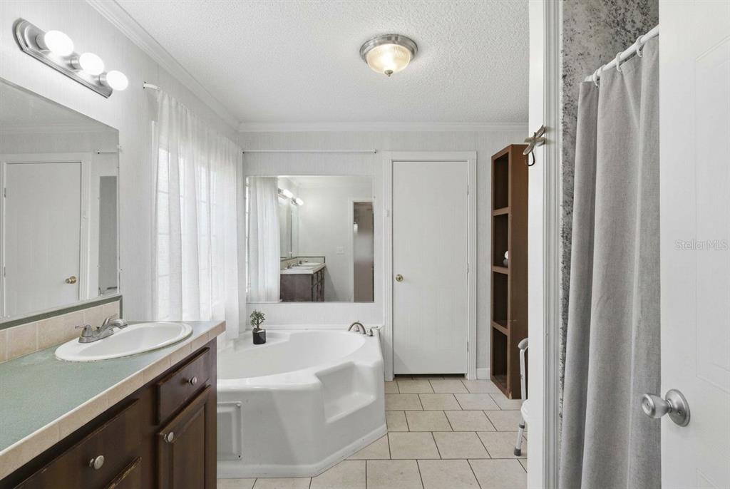 8798 Southwest 66th Avenue Ocala, FL 34476 - Photo 11 of 22