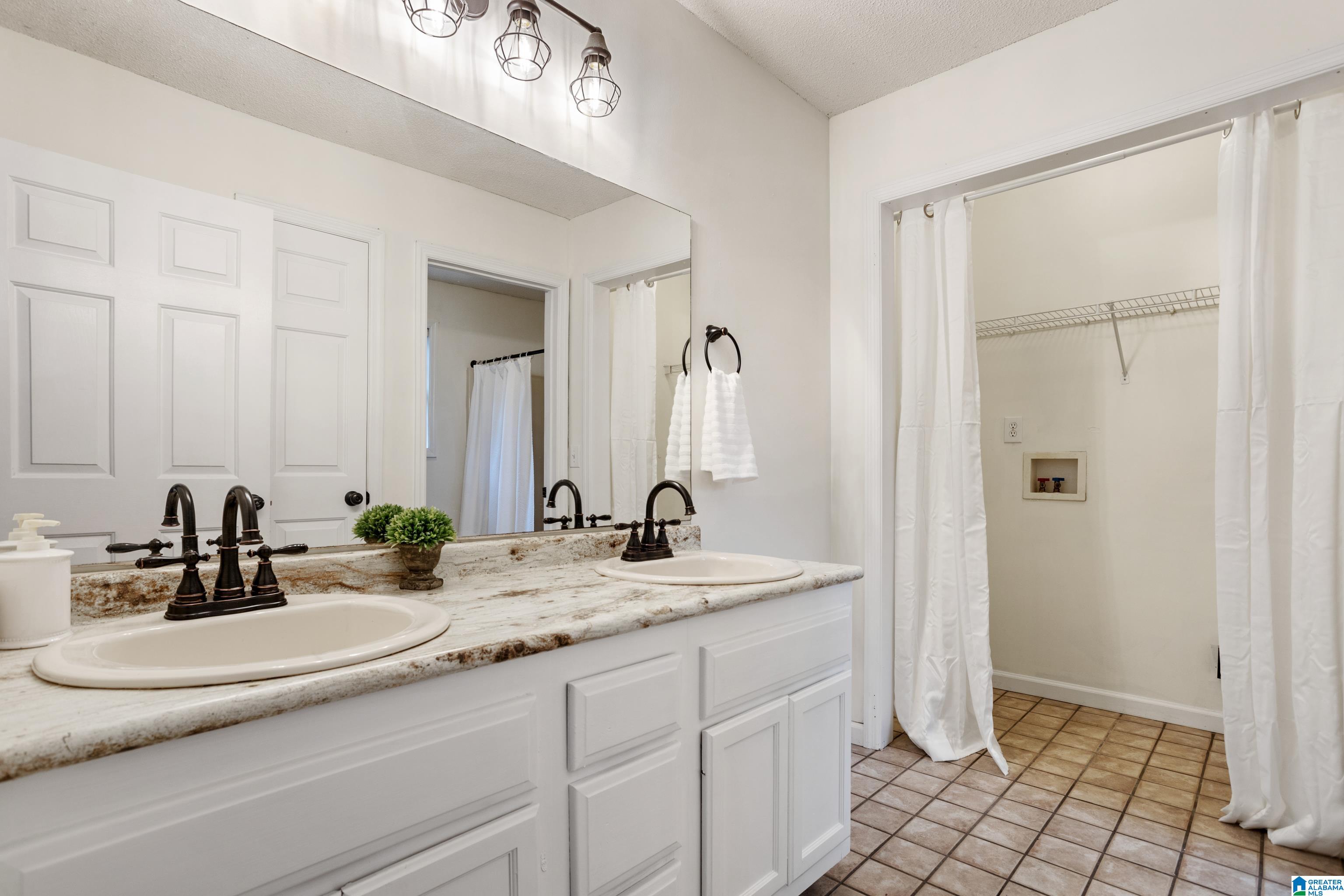 9754 McPherson Road Warrior, AL 35180 - Photo 12 of 50