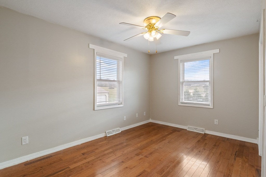 15204 Peaceful Valley Road Abingdon, VA 24210 - Photo 16 of 60 Gallery Image 16