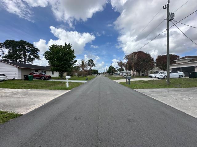 751 Southwest Monsoon Road Port St. Lucie, FL 34953 - Photo 4 of 22 IMG_5297