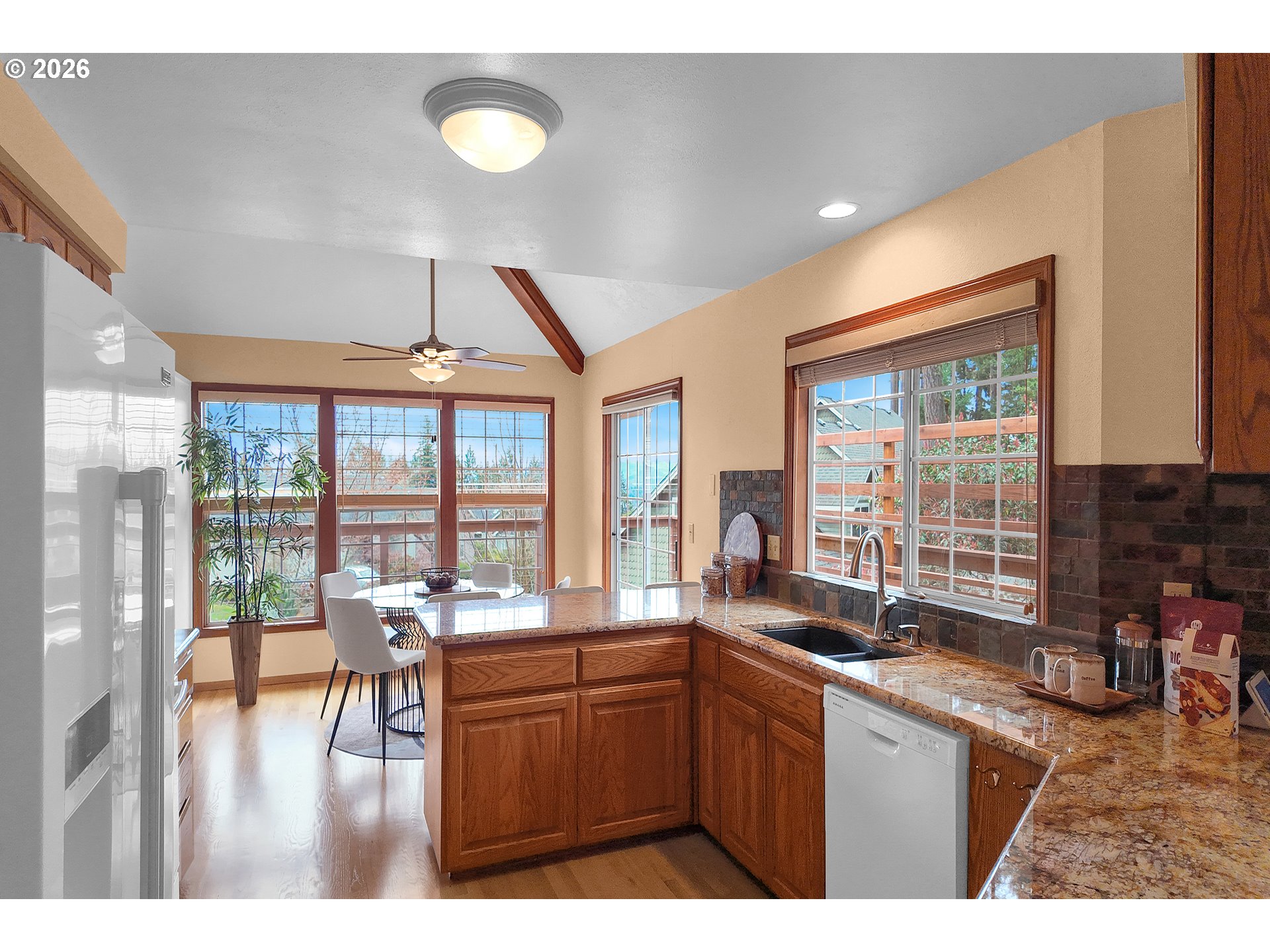3023 Ashley Loop Eugene, OR 97405 - Photo 10 of 48