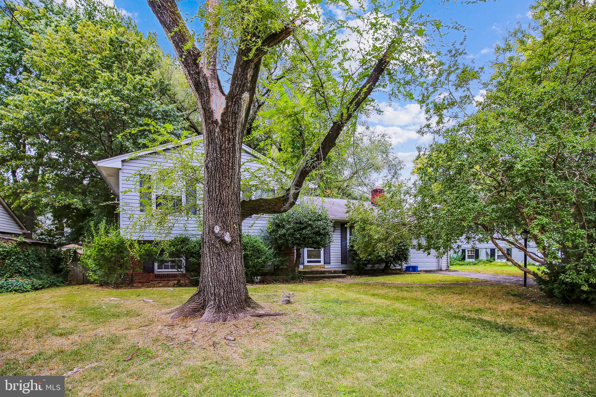 7708 Hayfield Road Alexandria, VA 22315 - Photo 1 of 10 Front Exterior