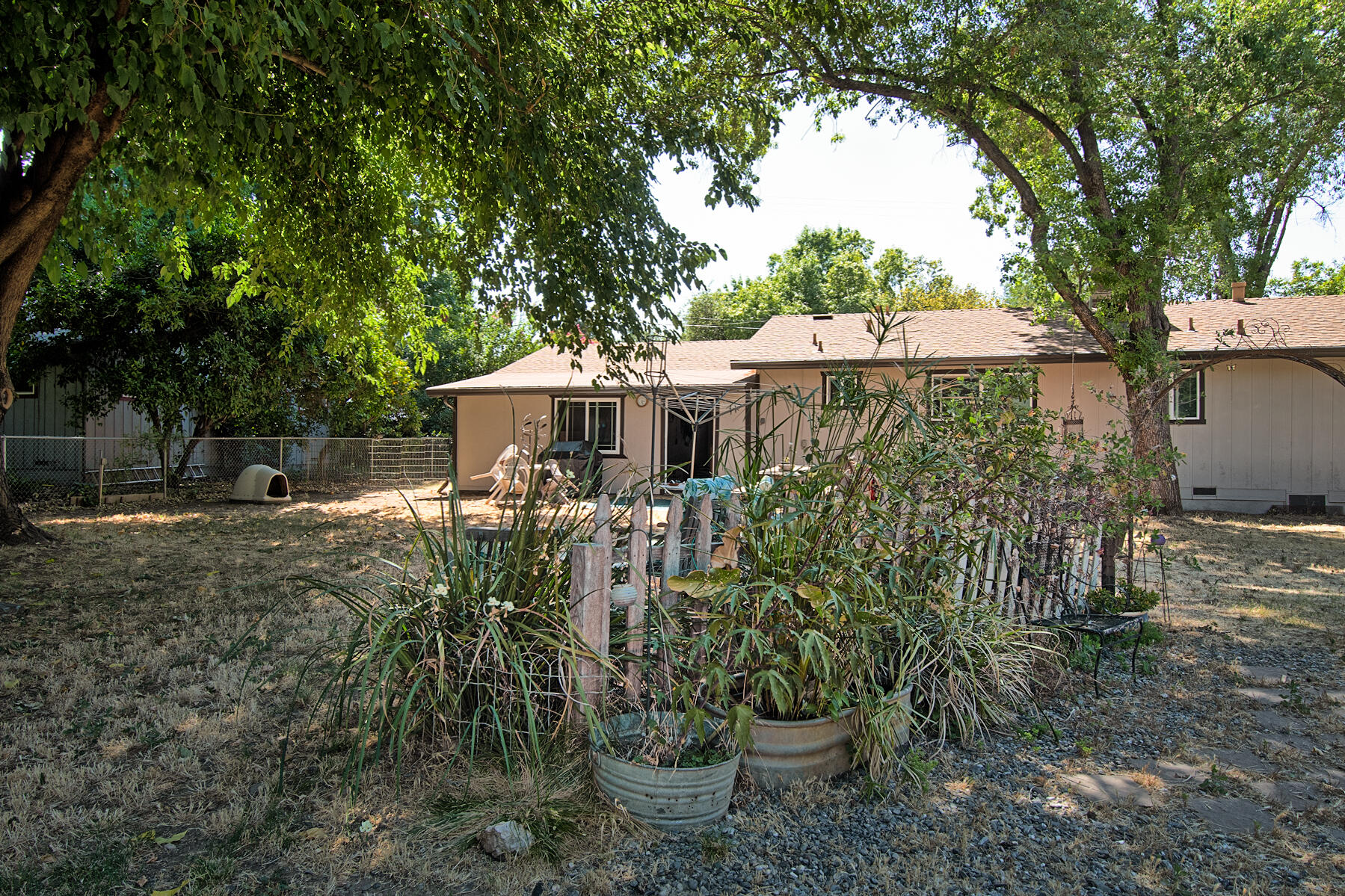 3063 Henderson Road Redding, CA 96002 - Photo 26 of 30 henderson (136 of 41)