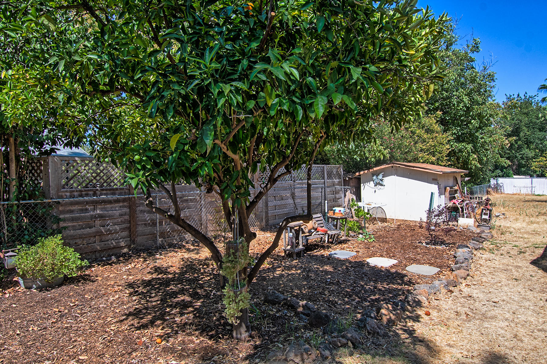 3063 Henderson Road Redding, CA 96002 - Photo 28 of 30 henderson (138 of 41)