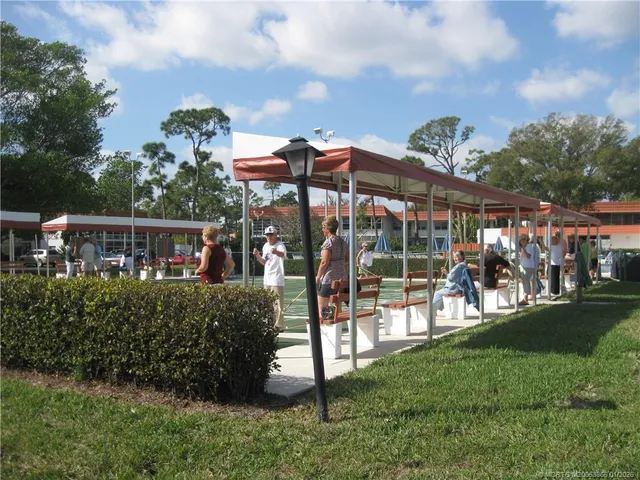 $118,000 | 2600 Southeast Ocean Boulevard, Unit E4, Stuart, FL 34996