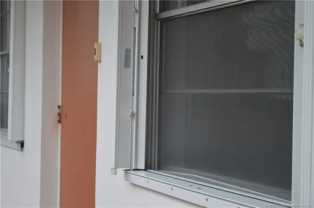 $118,000 | 2600 Southeast Ocean Boulevard, Unit E4, Stuart, FL 34996