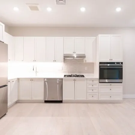 $3,250 | 197 Green Street, Unit 202, Boston, MA 02130