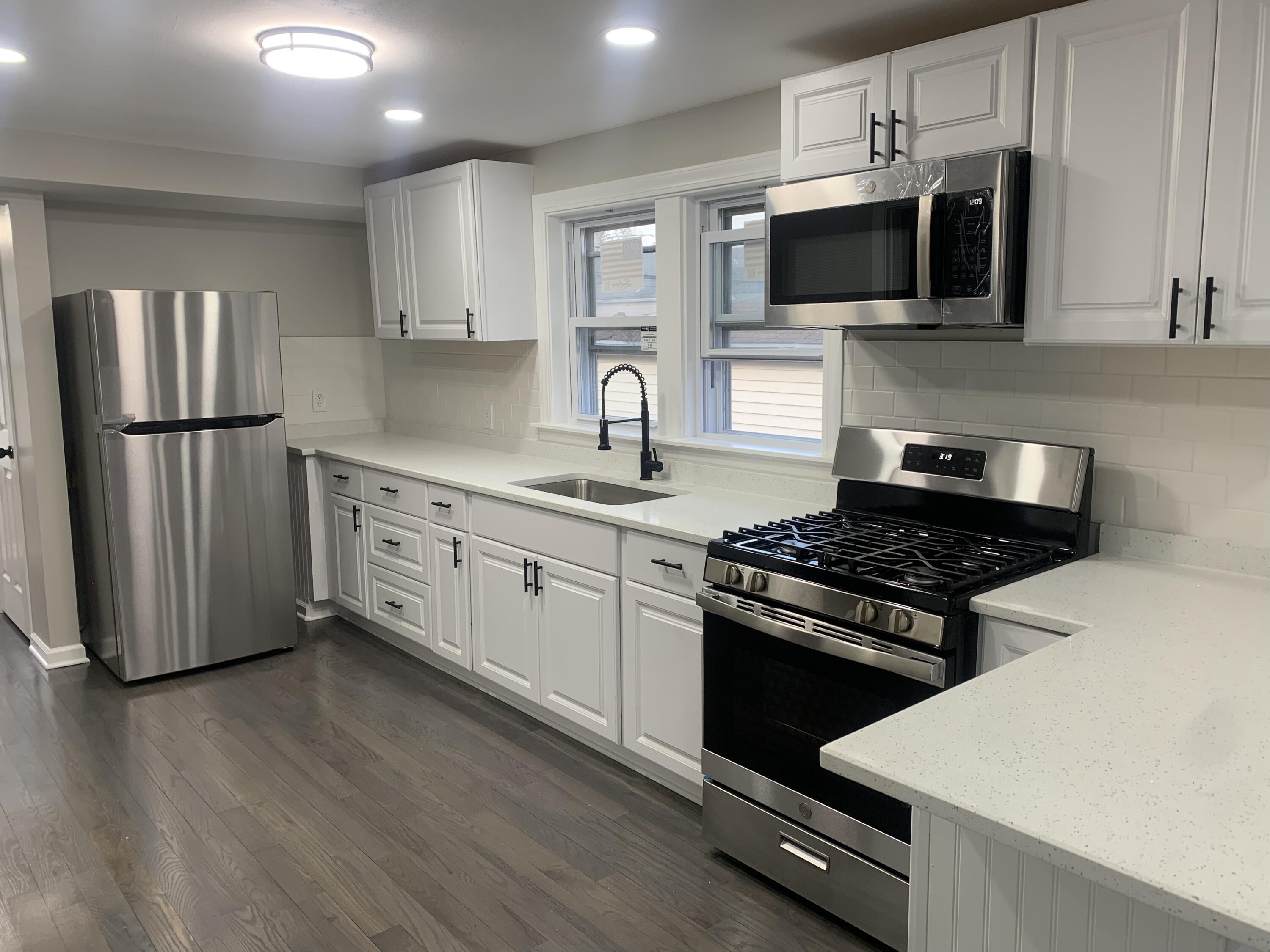 1007 Moss Street Hammond, IN 46320 - Photo 12 of 24 3000x2250