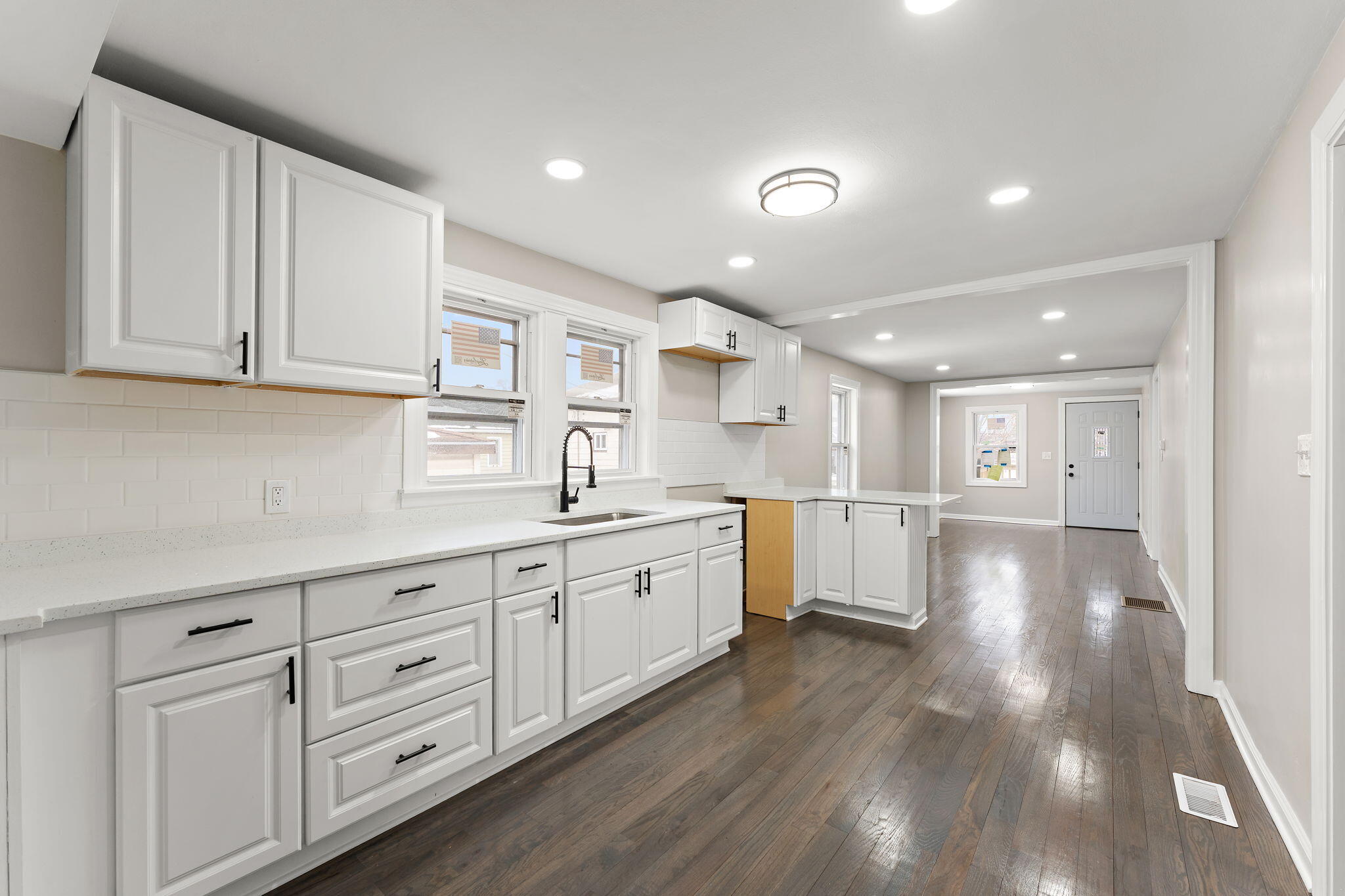 1007 Moss Street Hammond, IN 46320 - Photo 10 of 21 2048x1365