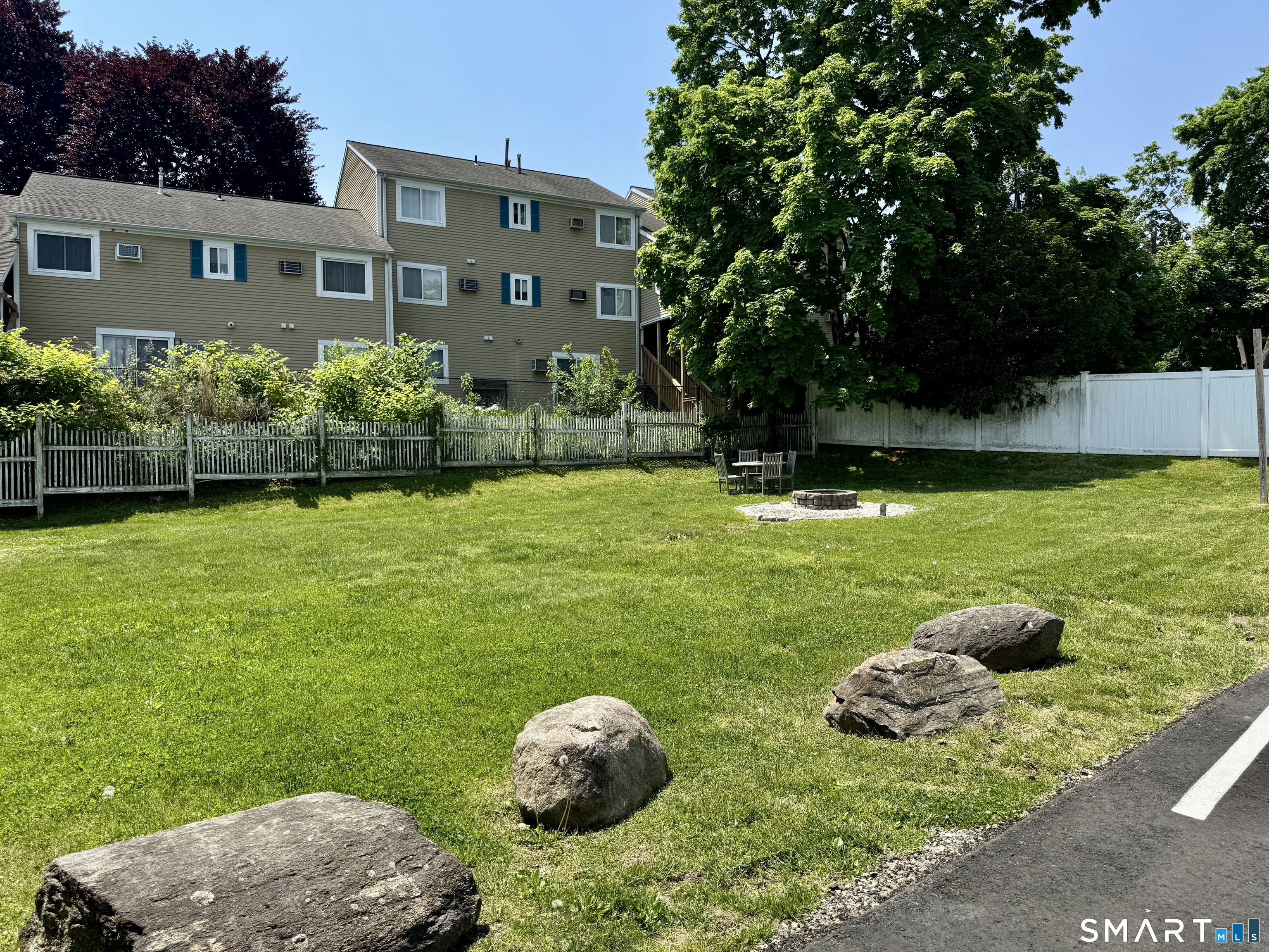 115 Flax Hill Road, Unit 10 Norwalk, CT 06854 - Photo 3 of 15