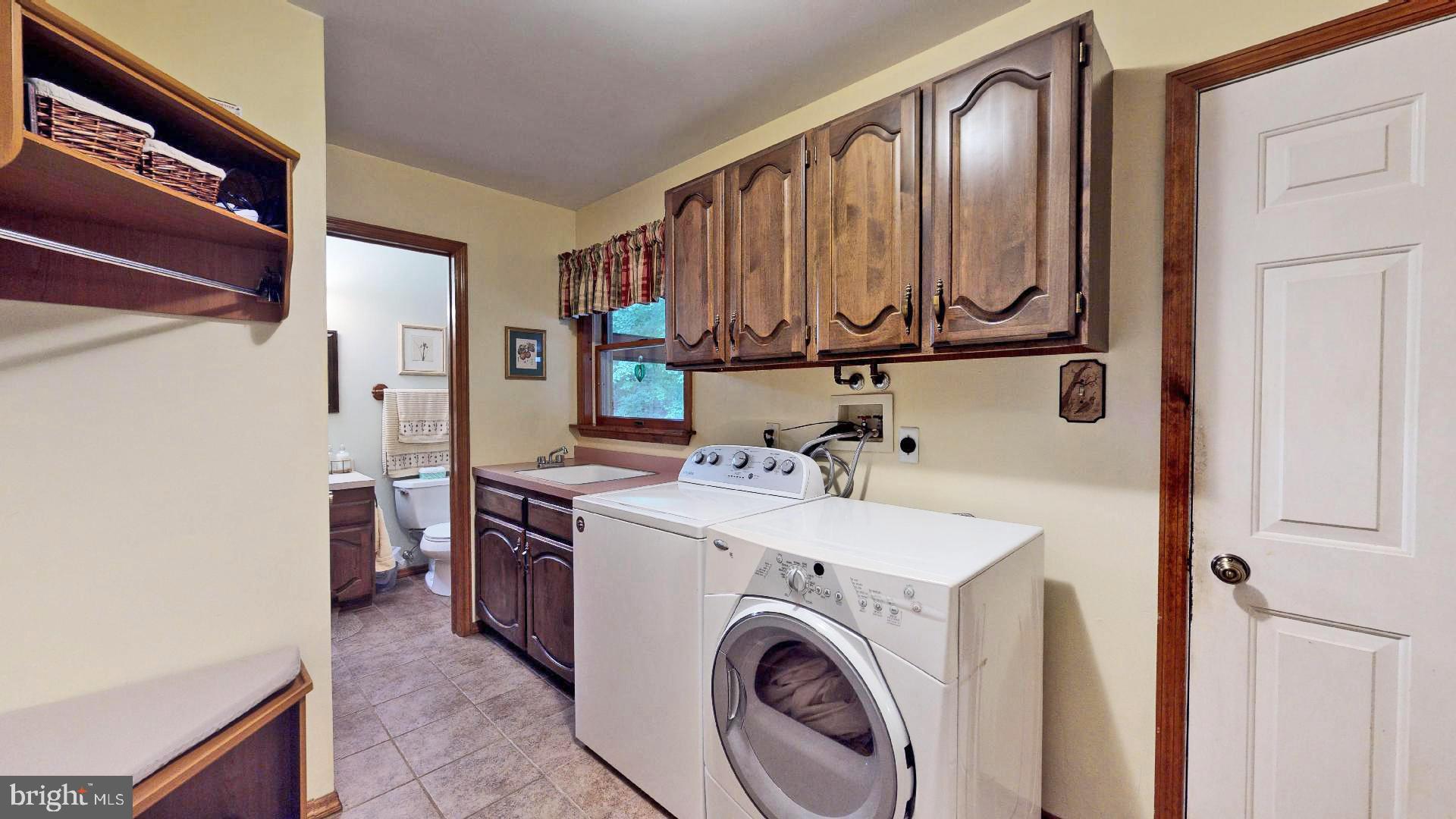 3 Red Maple Road New Egypt, NJ 08533 - Photo 25 of 34 Laundry Room w/ sing and Half Bathroom