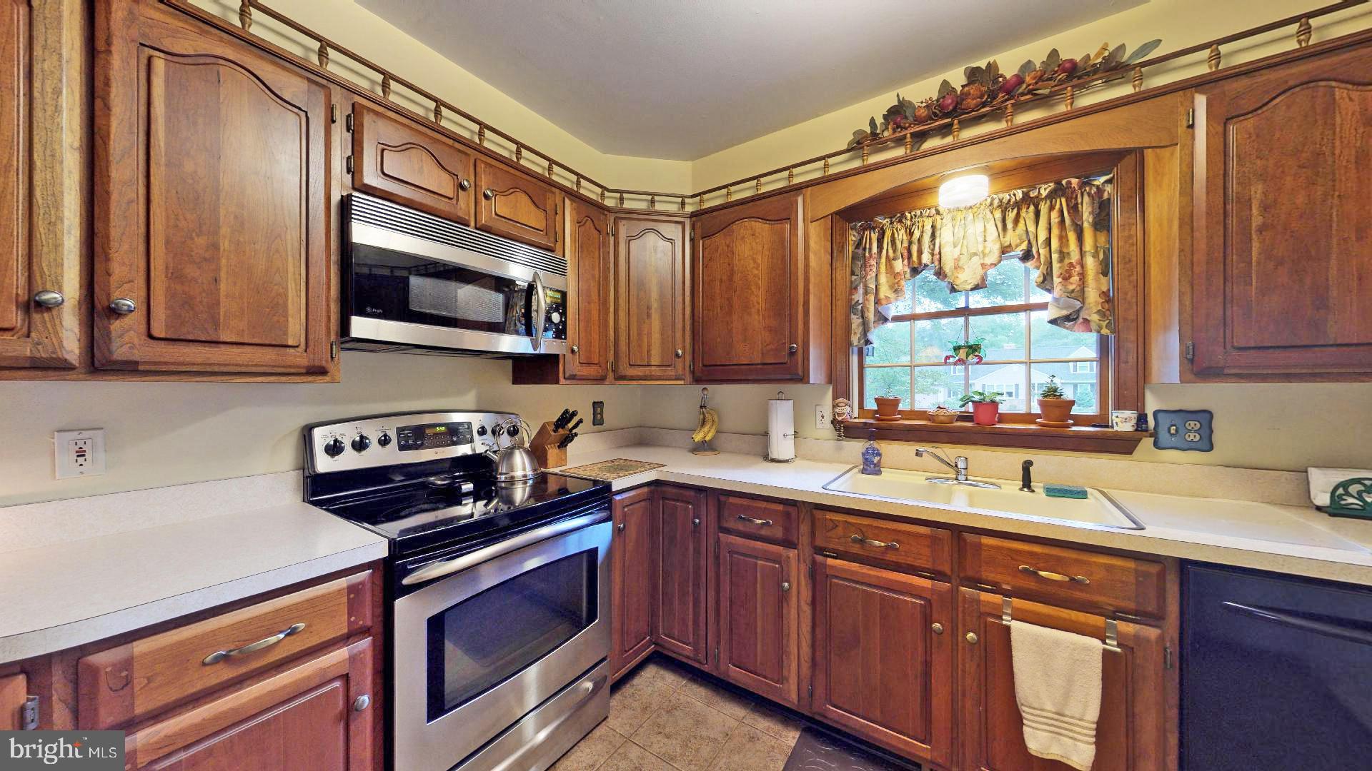 3 Red Maple Road New Egypt, NJ 08533 - Photo 9 of 34 Kitchen