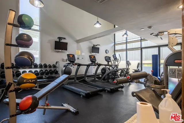 $4,500 | 880 West 1st Street, Unit 205, Los Angeles, CA 90012