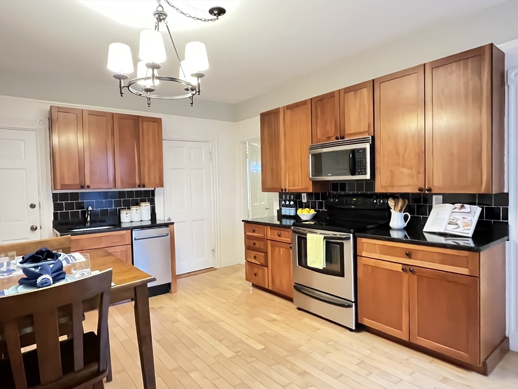 128 Chestnut Street, Unit 1 Brookline, MA 02445 - Photo 2 of 11