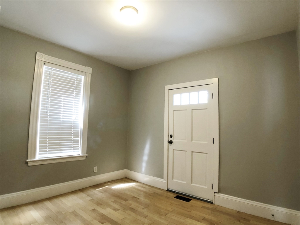 128 Chestnut Street, Unit 1 Brookline, MA 02445 - Photo 9 of 11