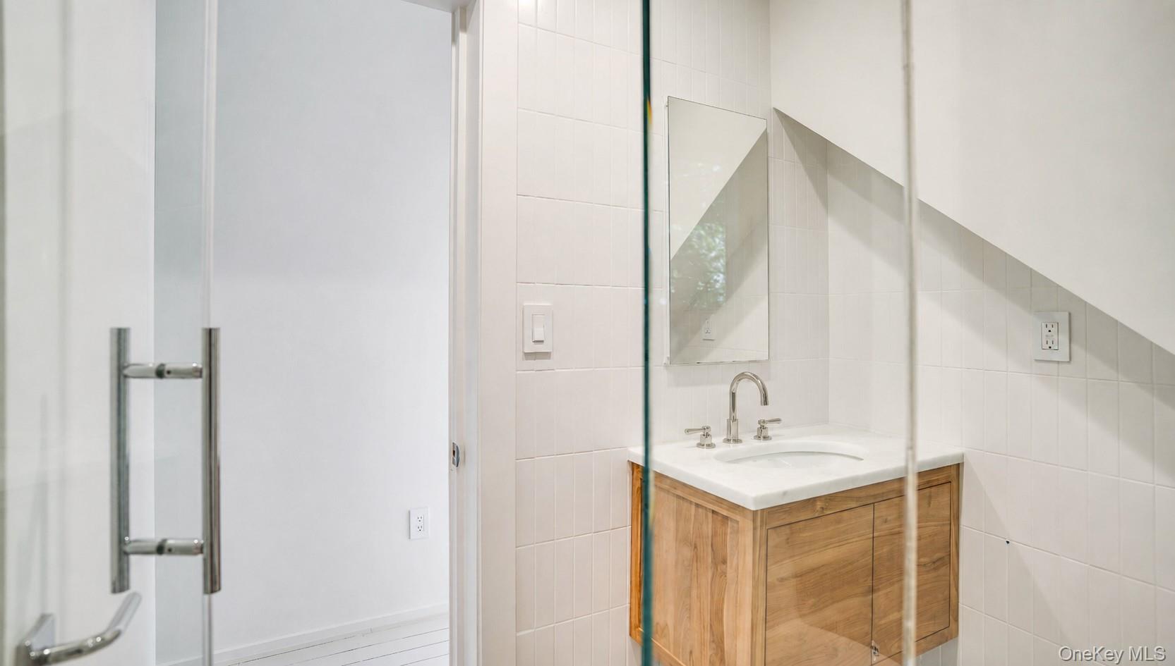 149 Accabonac Road East Hampton, NY 11937 - Photo 24 of 39 Gallery Image 24