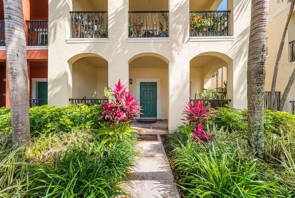 $525,000 | 261 Southwest 6th Place, Pompano Beach, FL 33060