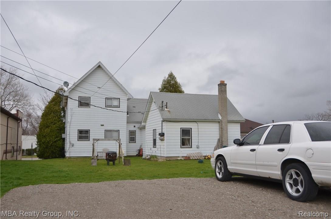 26251 Gibraltar Road Flat Rock, MI 48134 - Photo 3 of 14 DSC_7448.JPG
