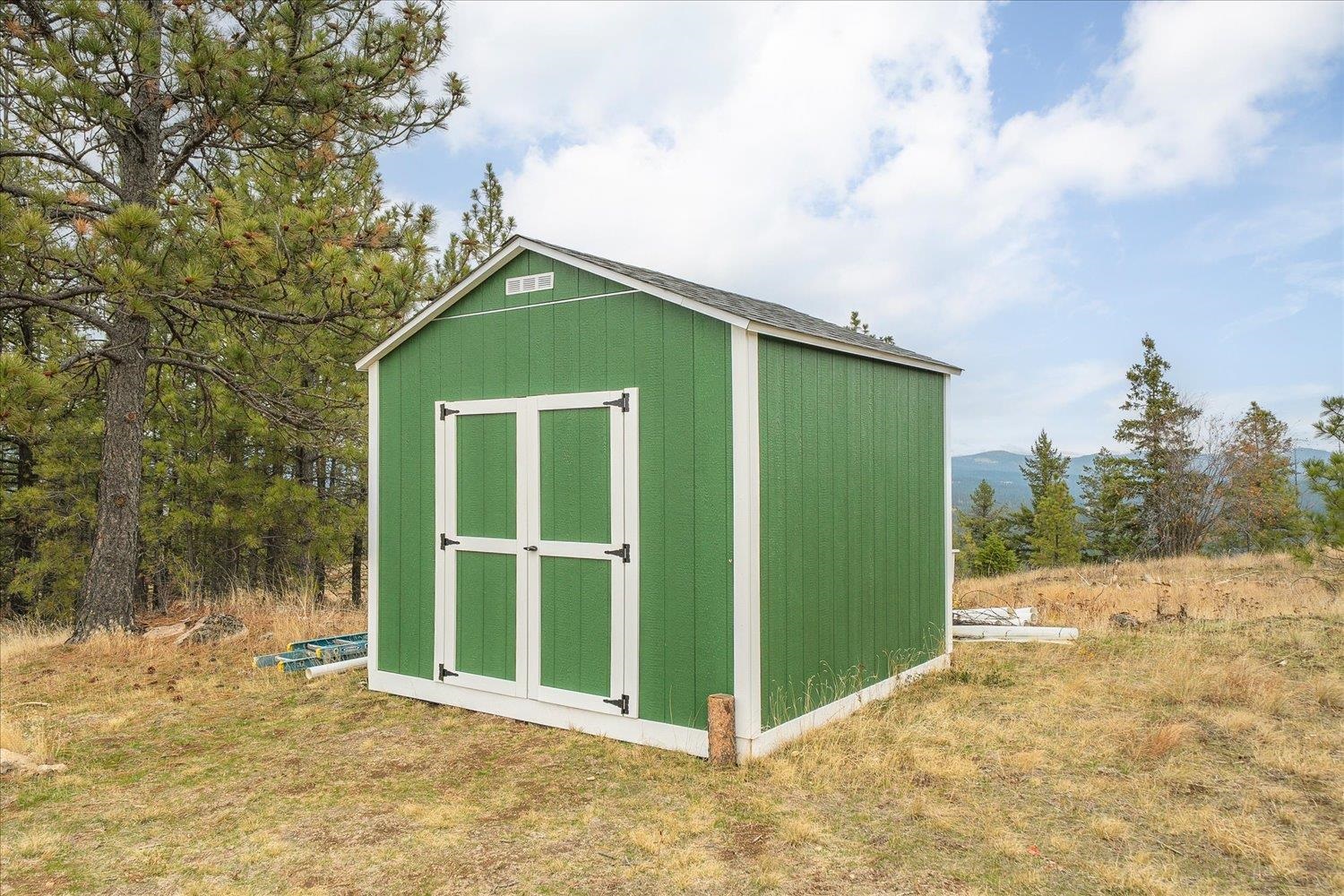 36022 North Milan Elk Road Chattaroy, WA 99003 - Photo 16 of 36