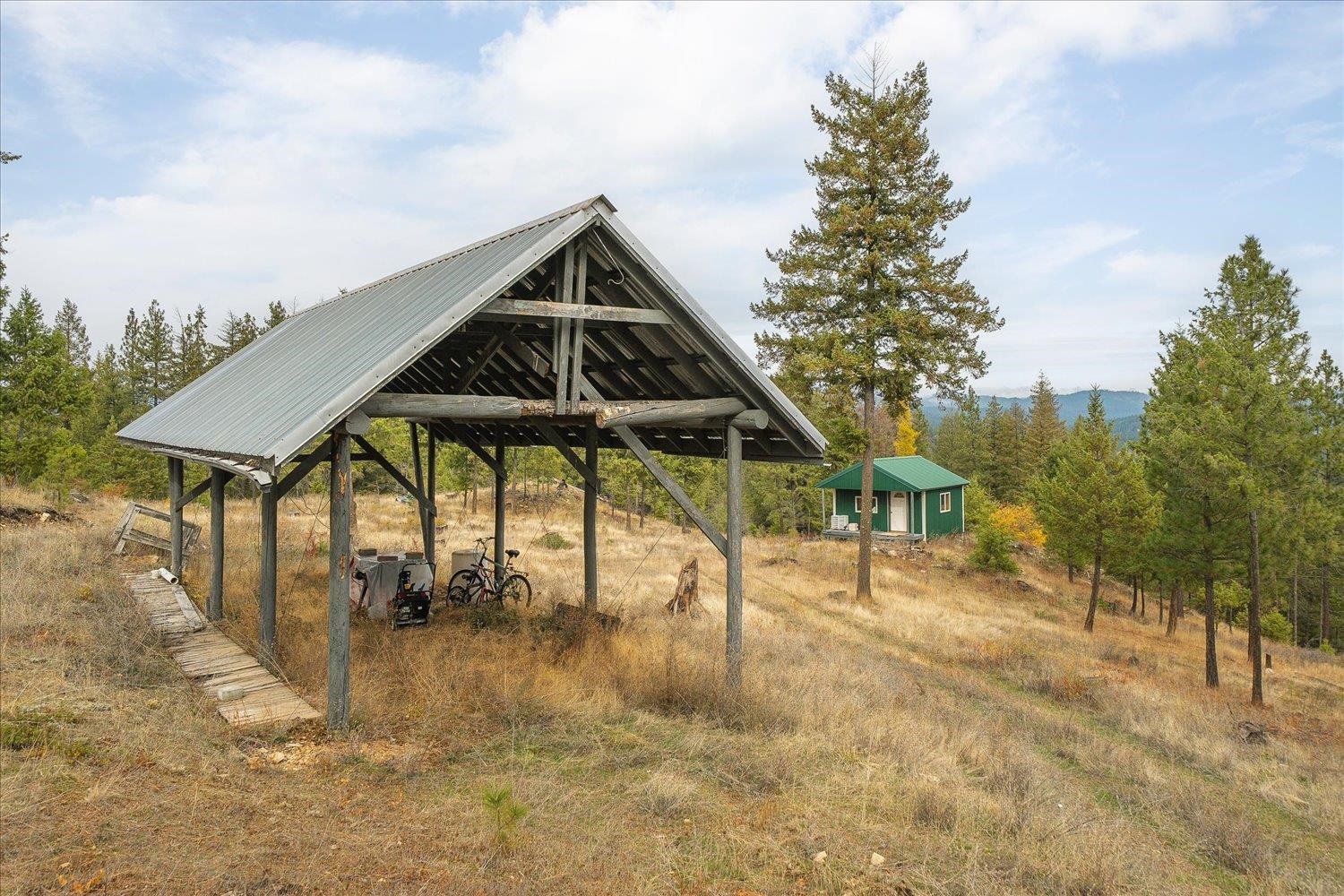 36022 North Milan Elk Road Chattaroy, WA 99003 - Photo 9 of 36