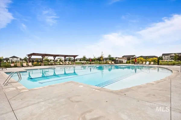 $679,000 | 5512 North Ebony Way, Meridian, ID 83646