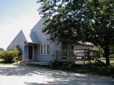 1545 Miners Road St. Joseph, MI 49085 - Photo 1 of 2 Primary Photo