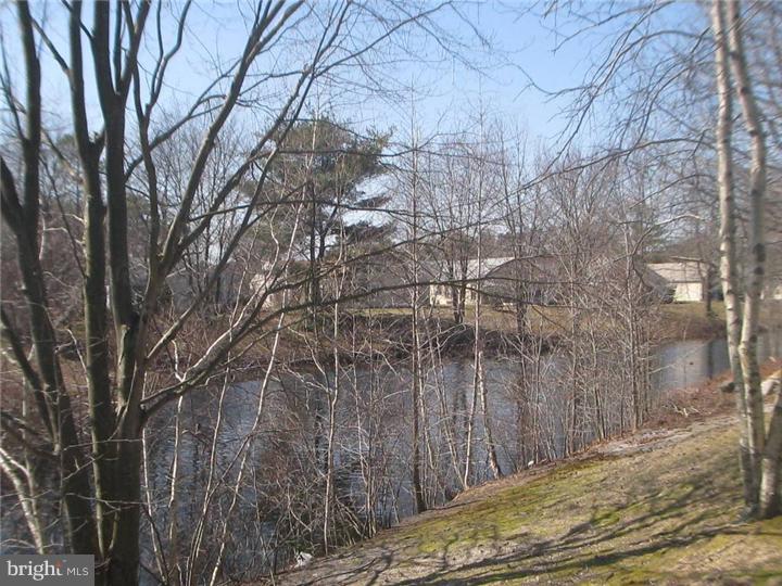 2 Windsor Road Southampton, NJ 08088 - Photo 20 of 23 Gallery Image 20