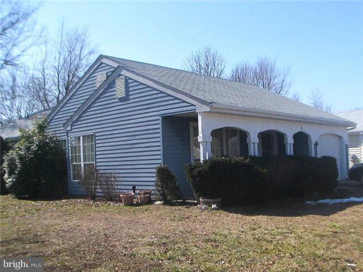 2 Windsor Road Southampton, NJ 08088 - Photo 3 of 23 Gallery Image 3