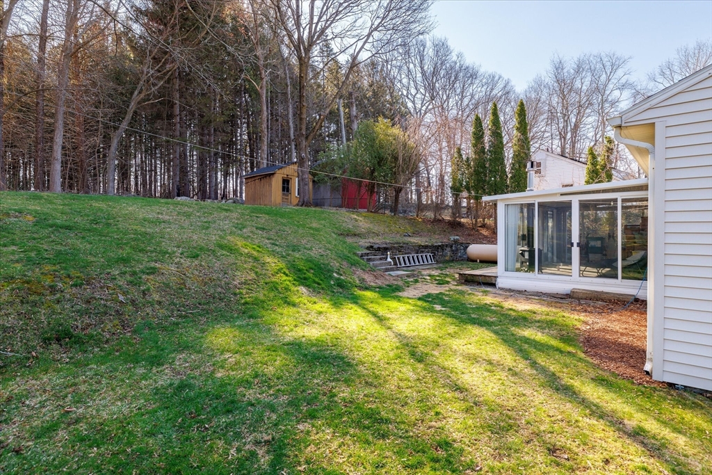 33 Marcius Road Worcester, MA 01607 - Photo 26 of 33