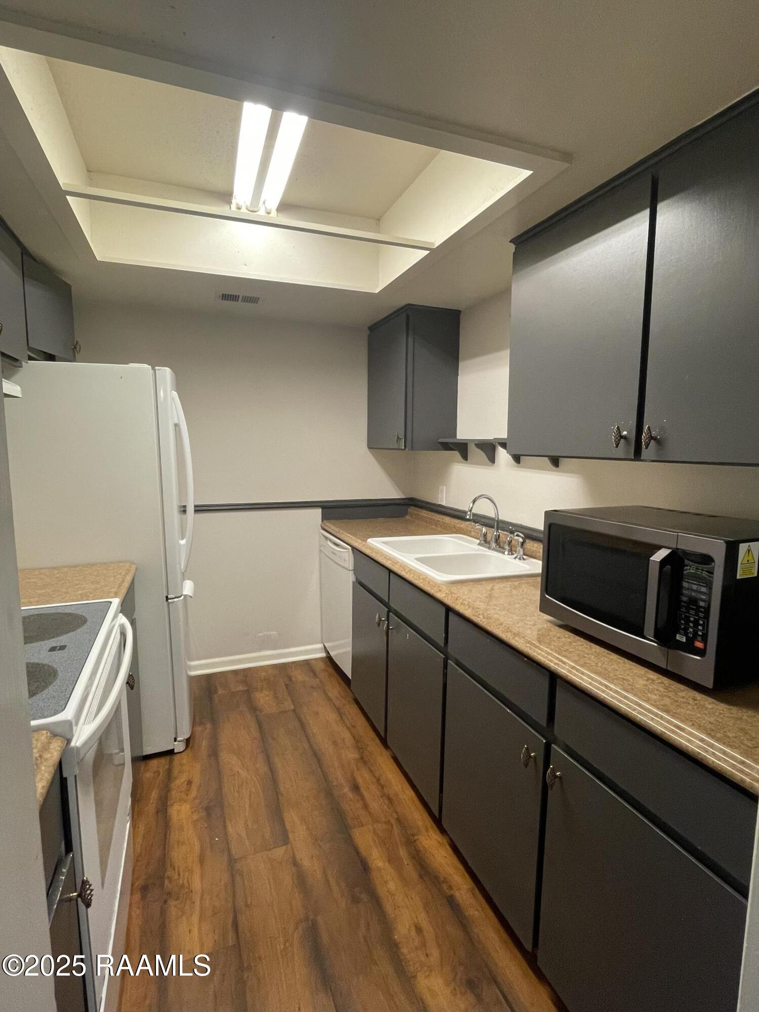 3121 Johnston Street, Unit 128 Lafayette, LA 70503 - Photo 6 of 15 IMG_5365