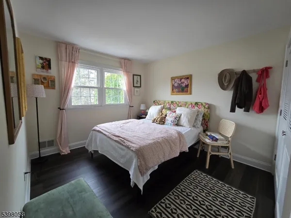 $3,800 | 83 East Main Street, Unit 83B, Mendham, NJ 07945