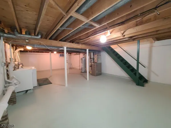 $3,800 | 83 East Main Street, Unit 83B, Mendham, NJ 07945