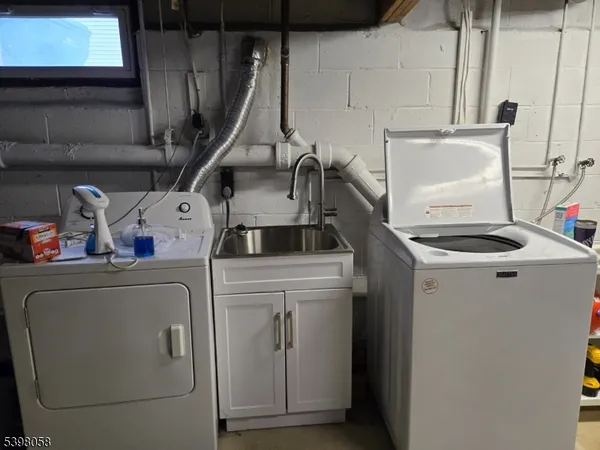 $3,800 | 83 East Main Street, Unit 83B, Mendham, NJ 07945
