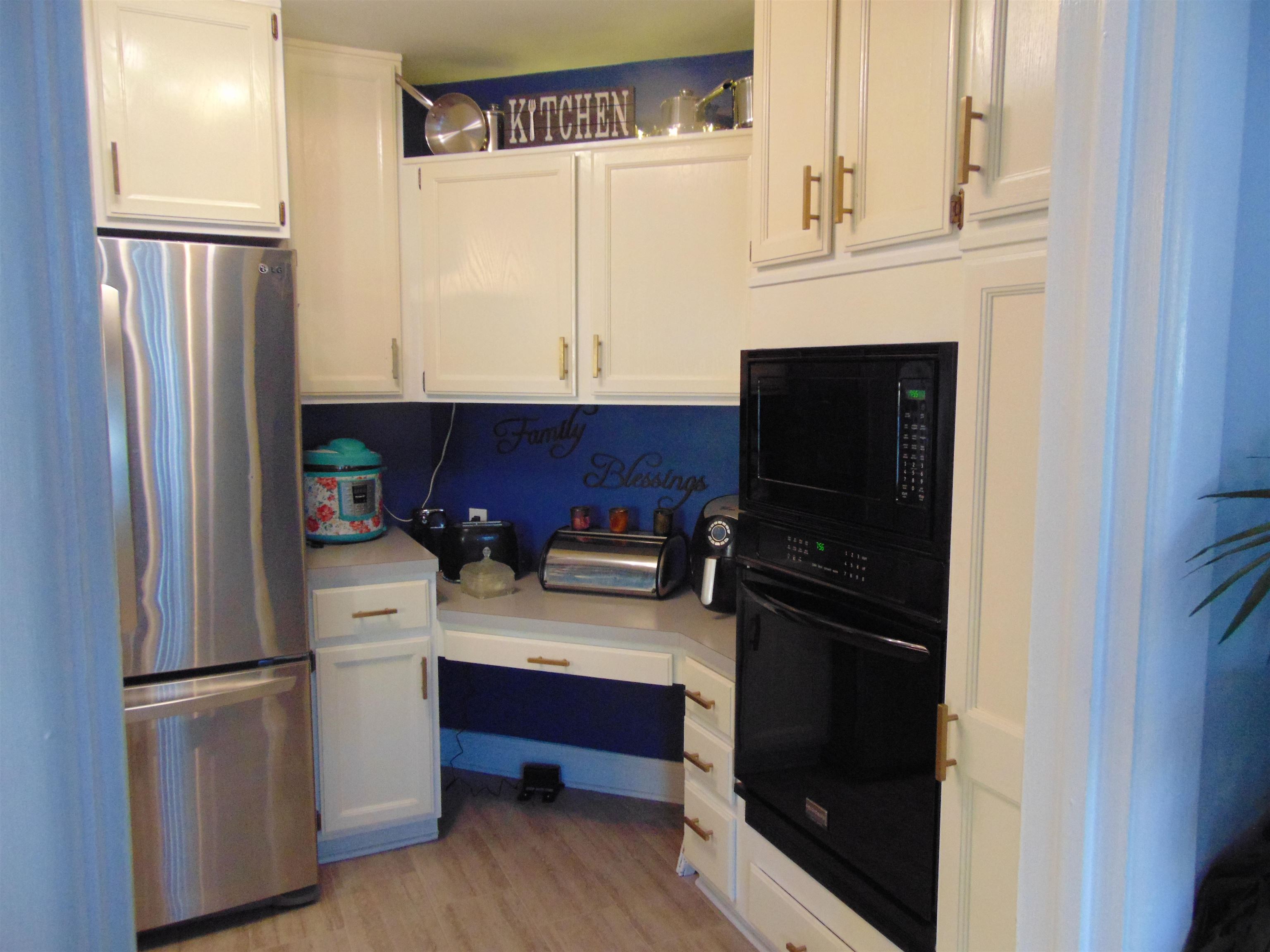 1003 Glencoe Road Alma, MI 48801 - Photo 8 of 57 1902739-7.JPG