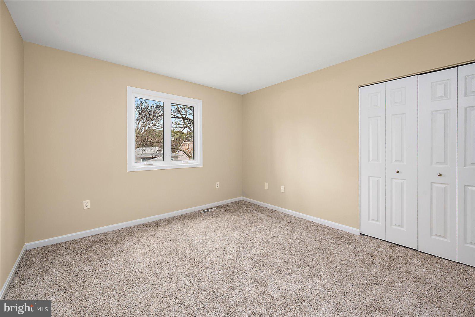 37 Watertown Road Ocean Pines, MD 21811 - Photo 29 of 86 an empty room with a window