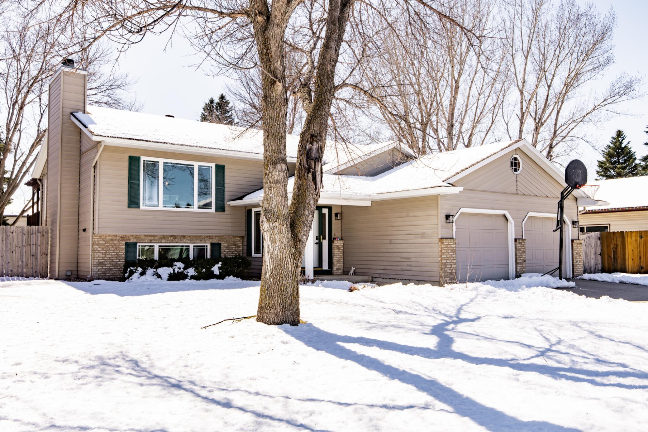 2408 34th Avenue South Fargo, ND 58104 - Photo 2 of 62