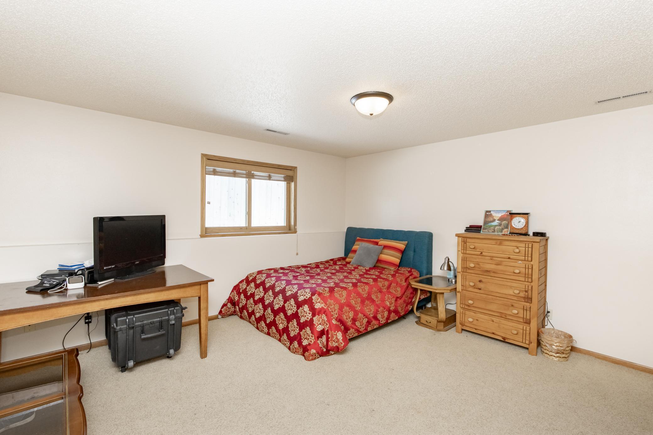 2408 34th Avenue South Fargo, ND 58104 - Photo 40 of 62