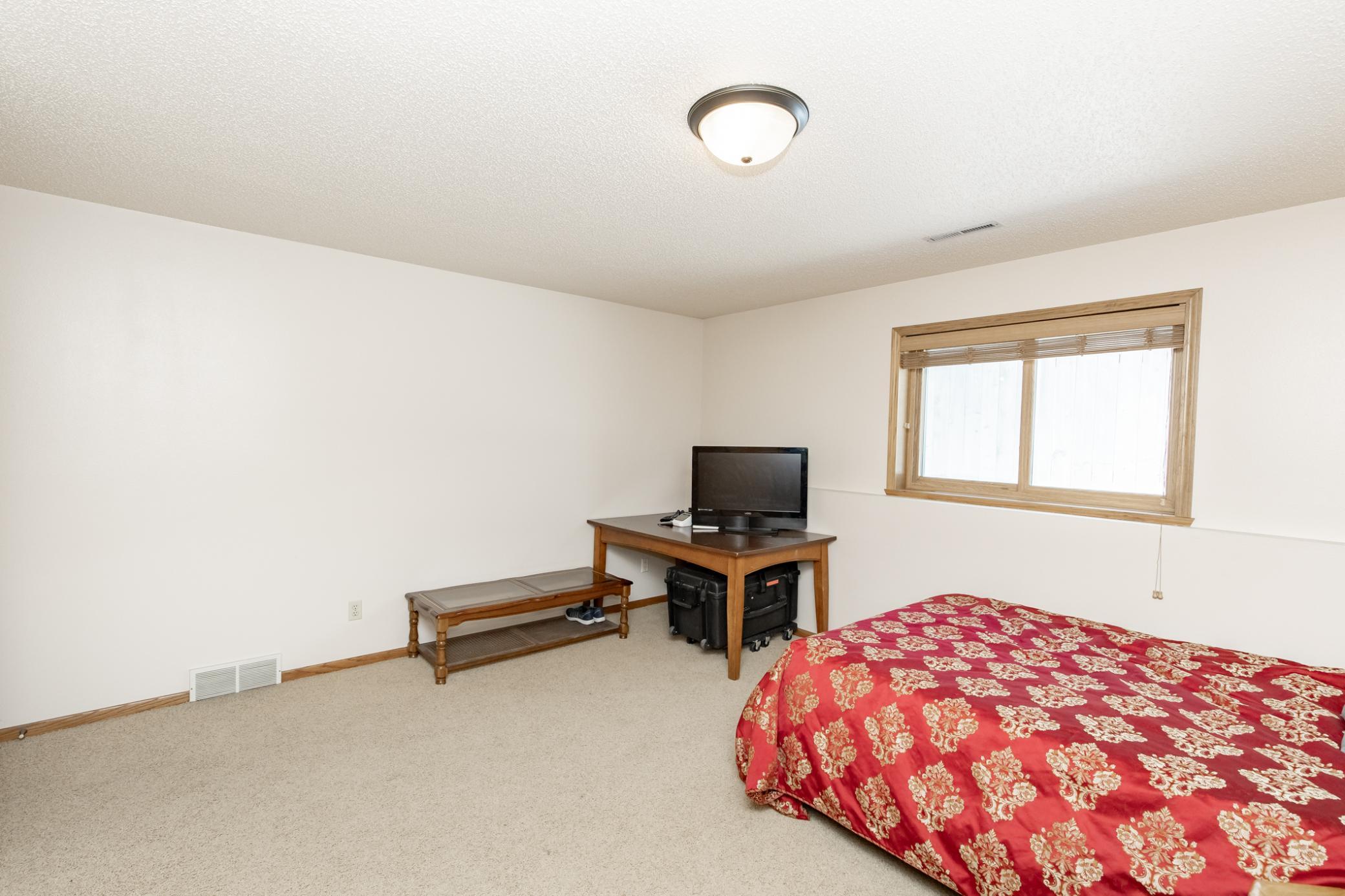 2408 34th Avenue South Fargo, ND 58104 - Photo 41 of 62