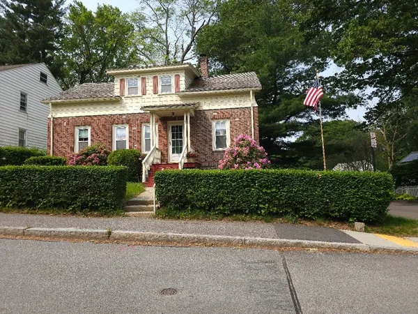 $329,999 | 45 Circuit Avenue East, Worcester, MA 01603