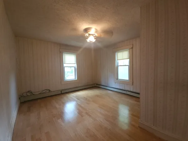 $329,999 | 45 Circuit Avenue East, Worcester, MA 01603