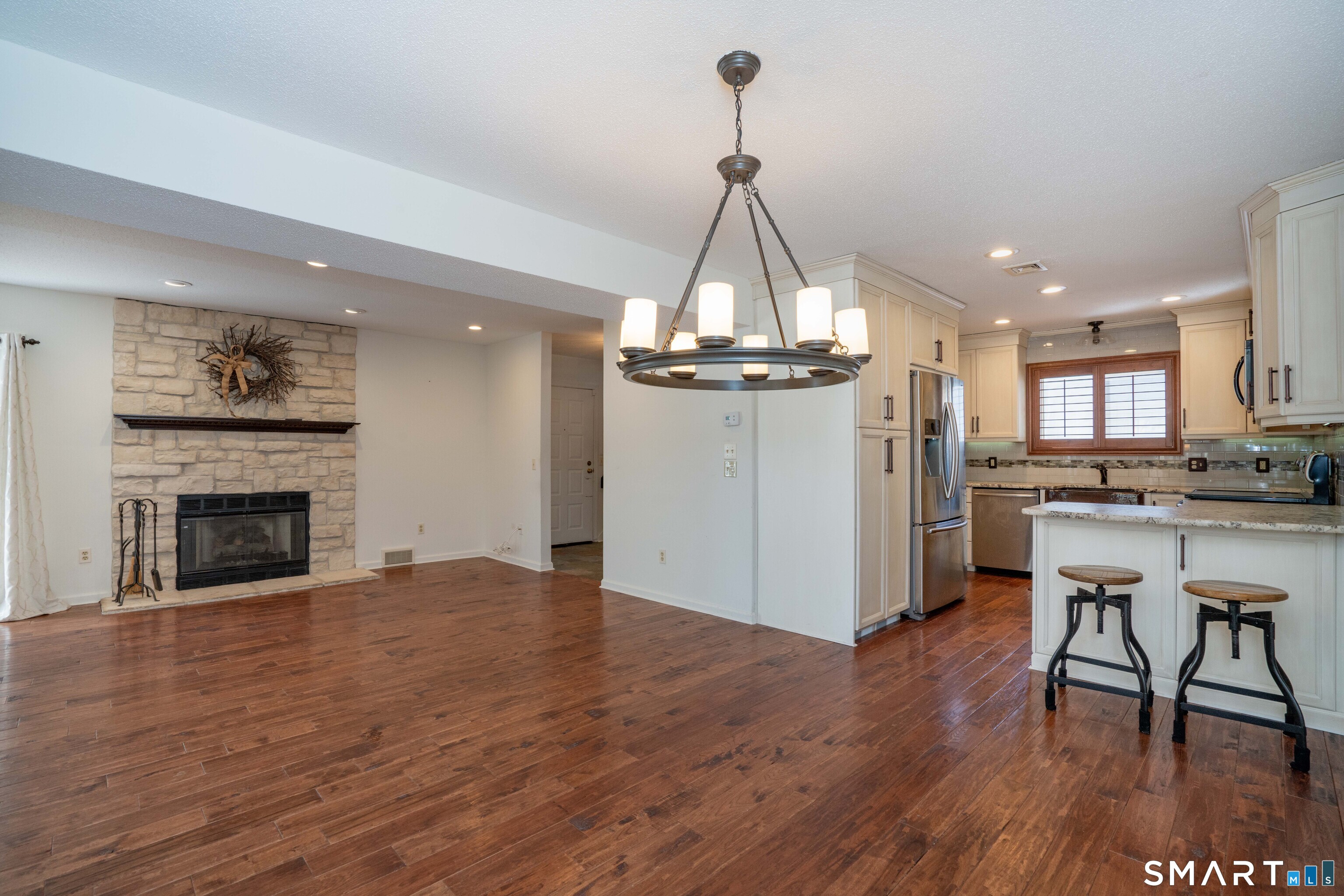 27 Riverview, Unit 27 Avon, CT 06001 - Photo 12 of 39