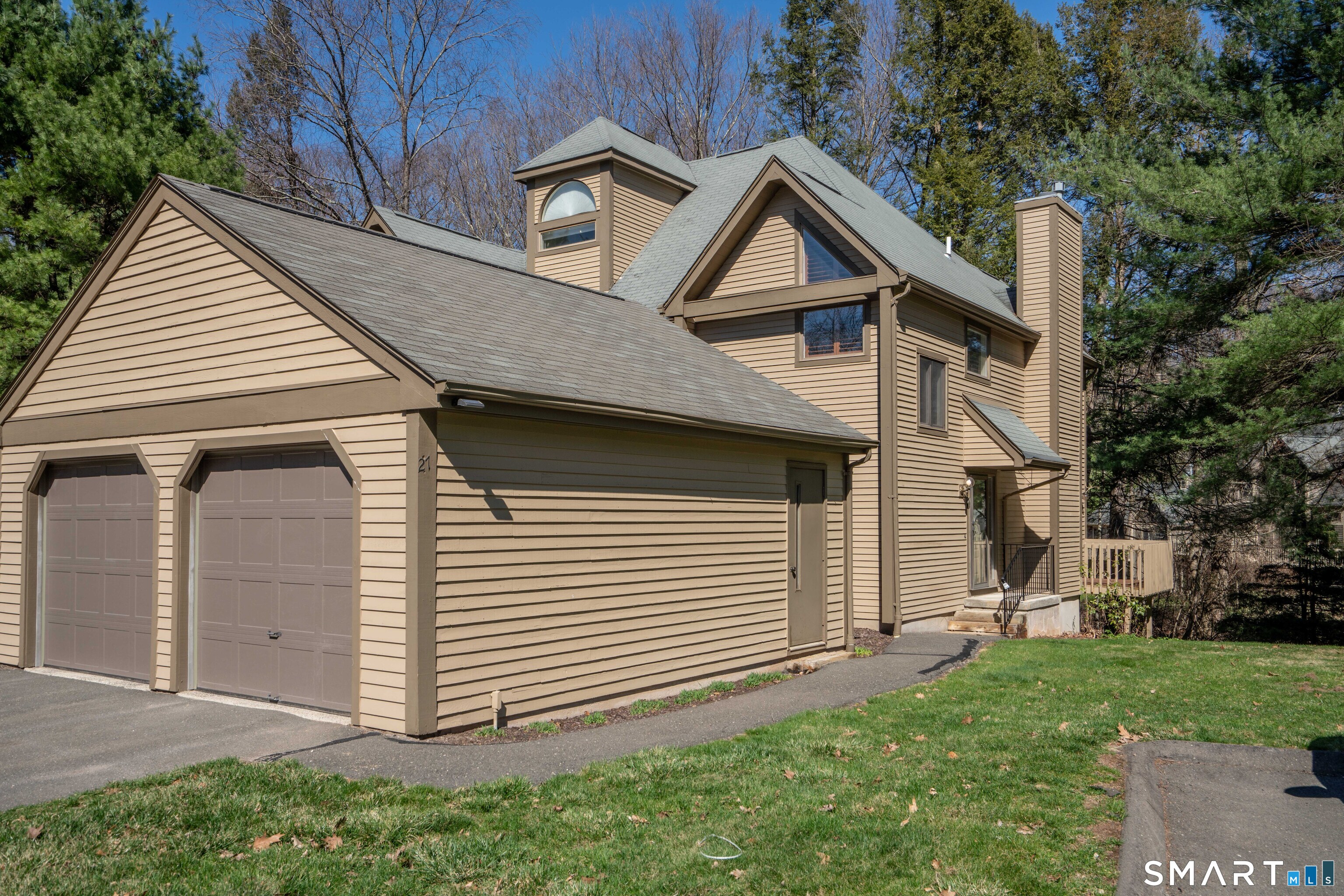 27 Riverview, Unit 27 Avon, CT 06001 - Photo 2 of 39