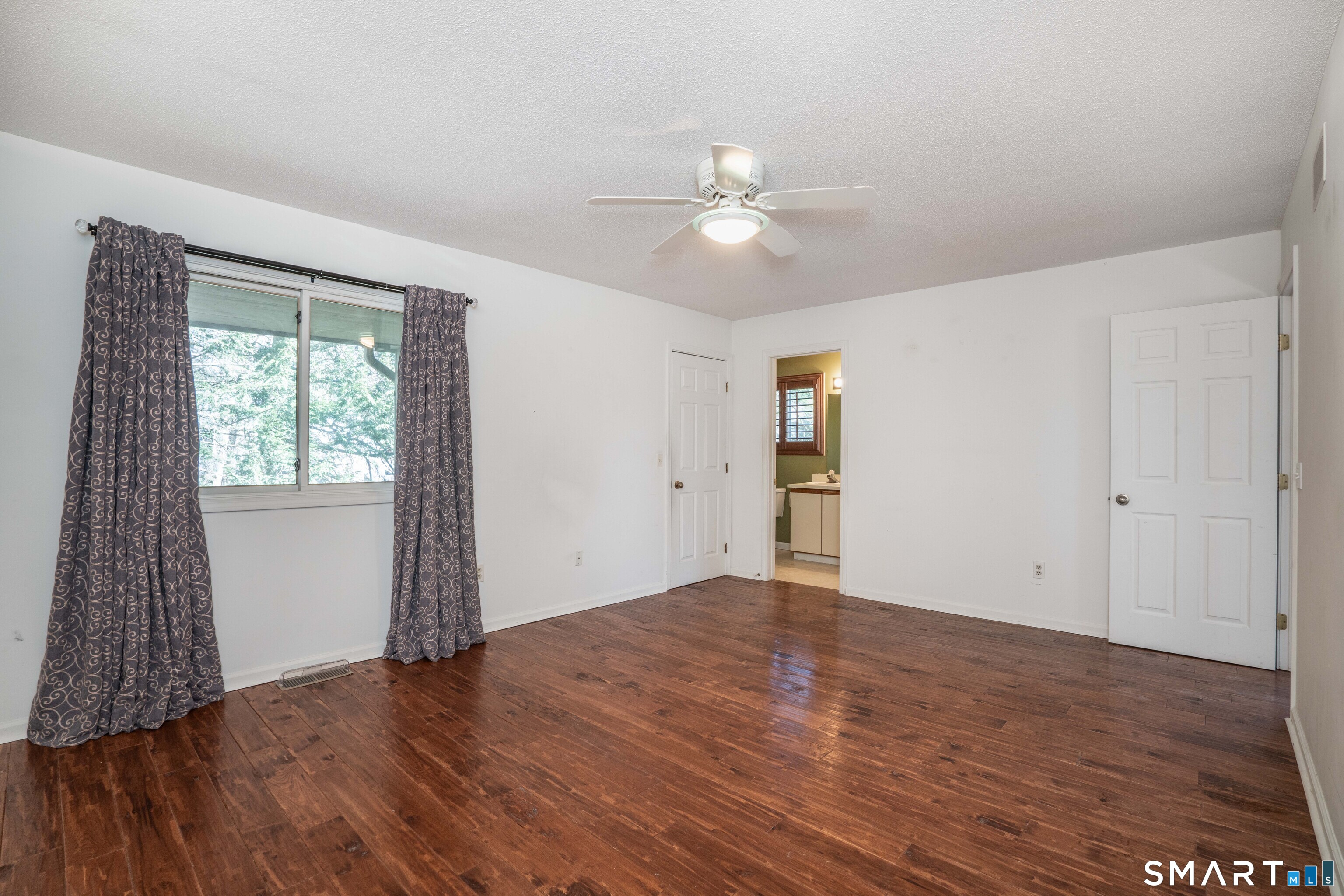 27 Riverview, Unit 27 Avon, CT 06001 - Photo 23 of 39